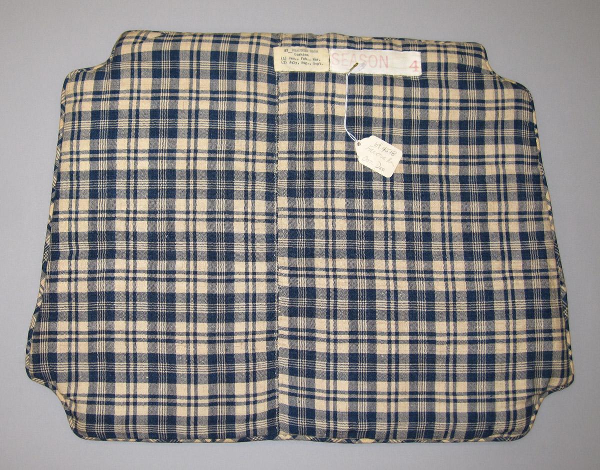 1969.4518 Cushion, chair pad reverse