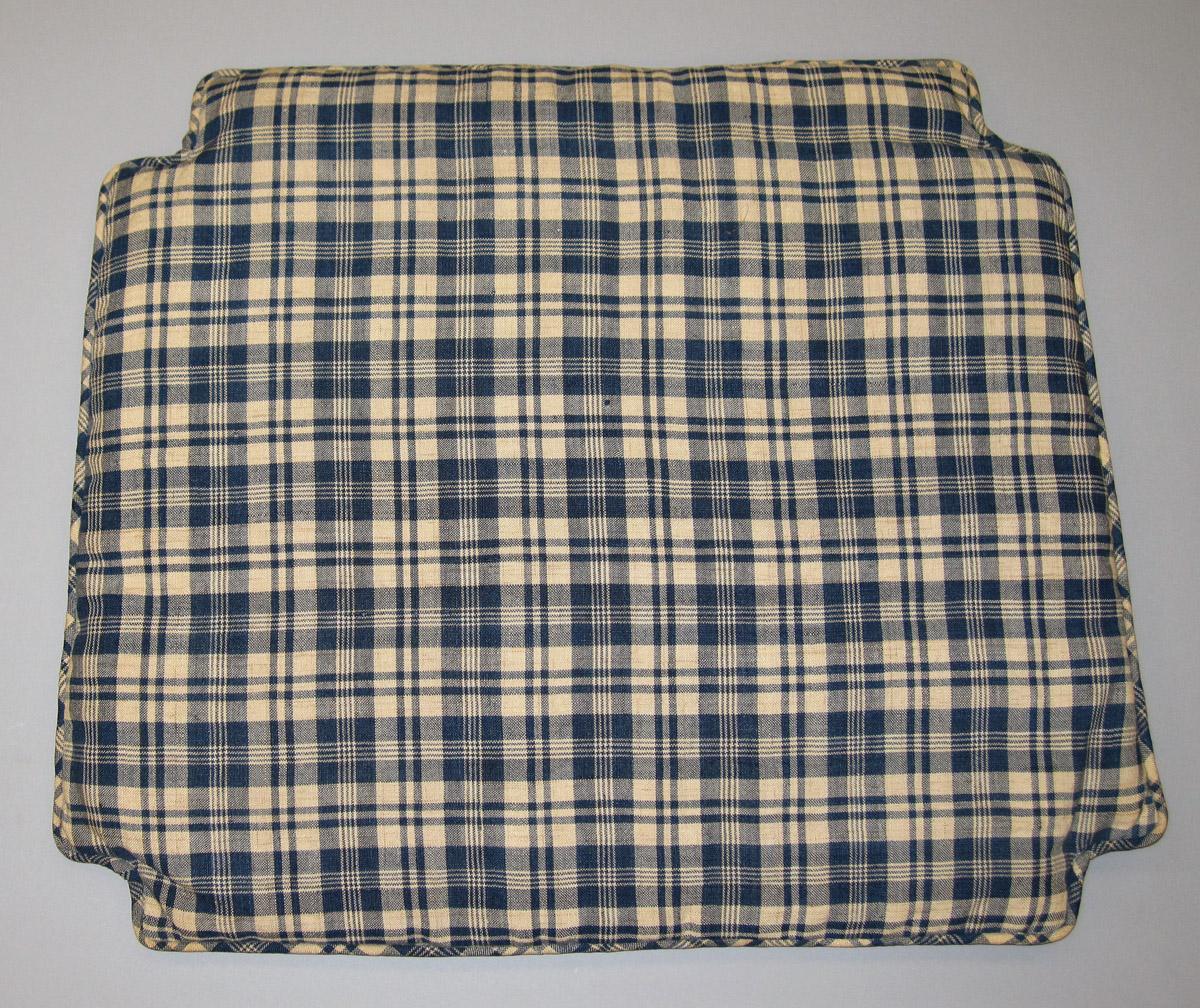 1969.4519 Cushion, chair pad