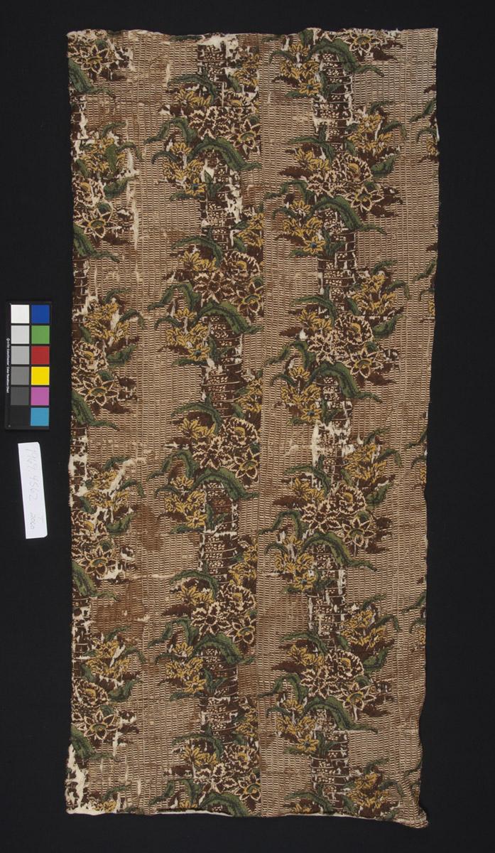 1969.4562 Textile, printed, view 1