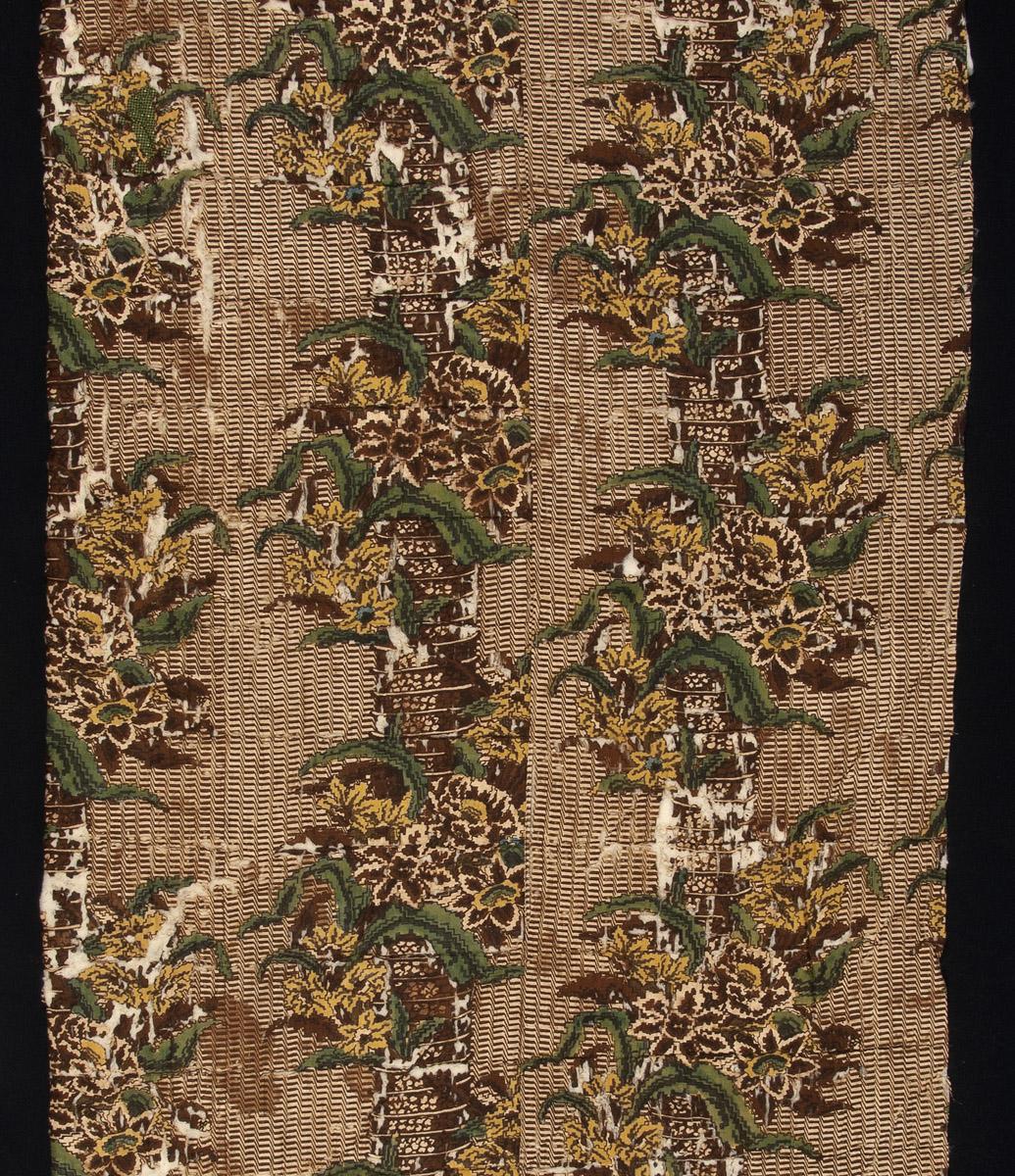 1969.4562 Textile, printed, detail 1