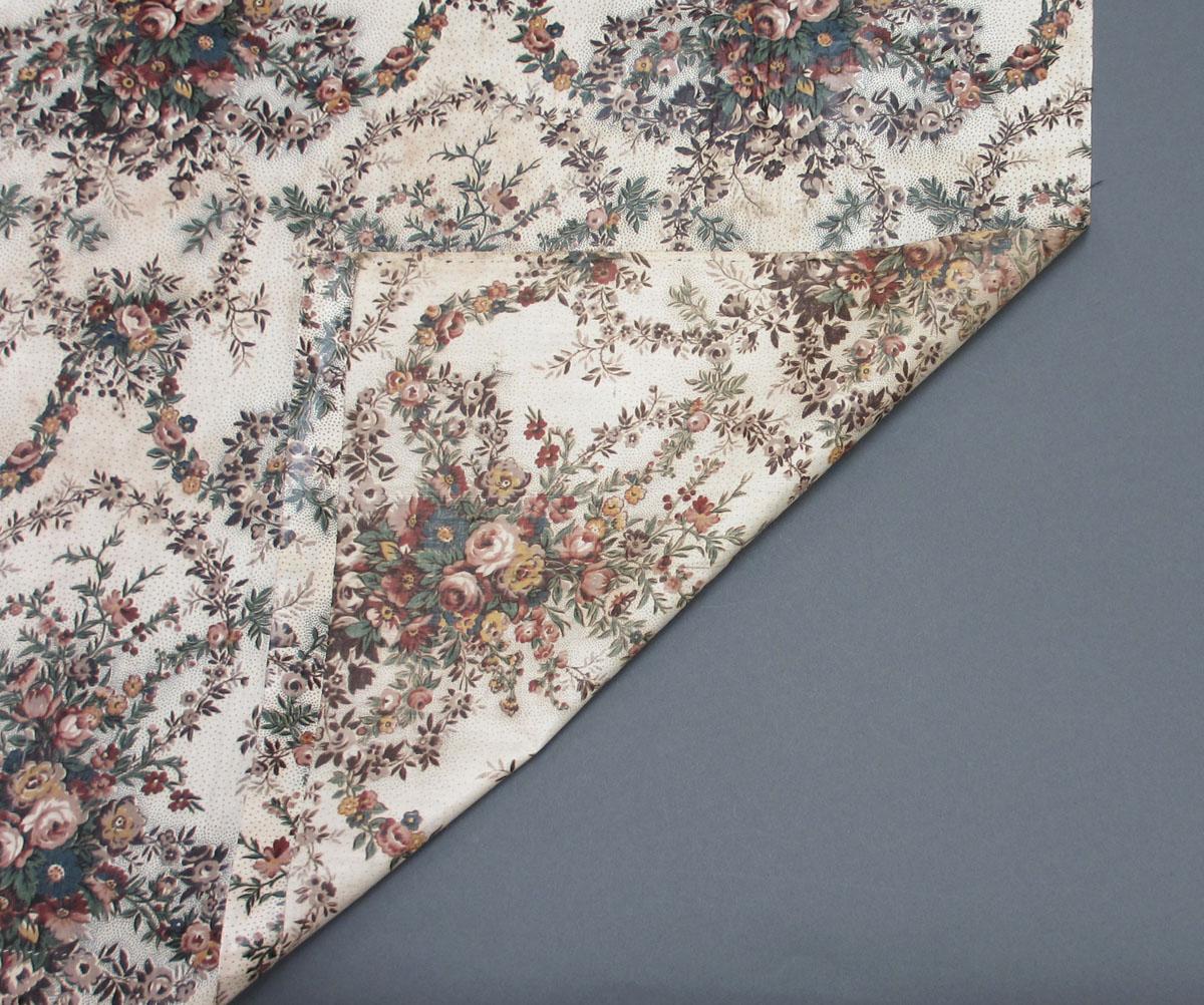 1969.4586 Textile, printed partial folded corner