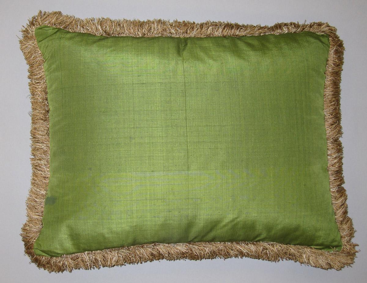 1969.4639 Cushion, upper surface