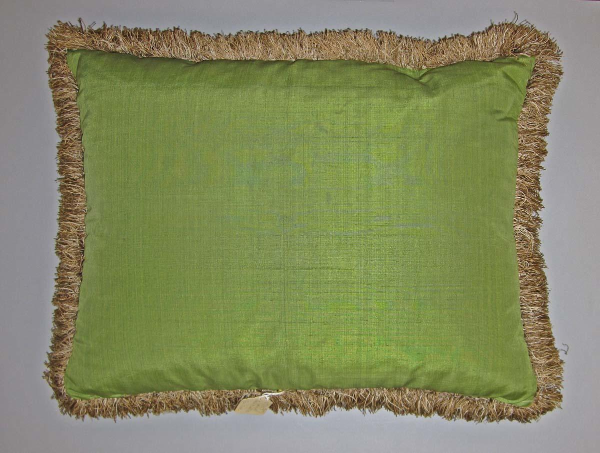 1969.4640 Cushion, underside