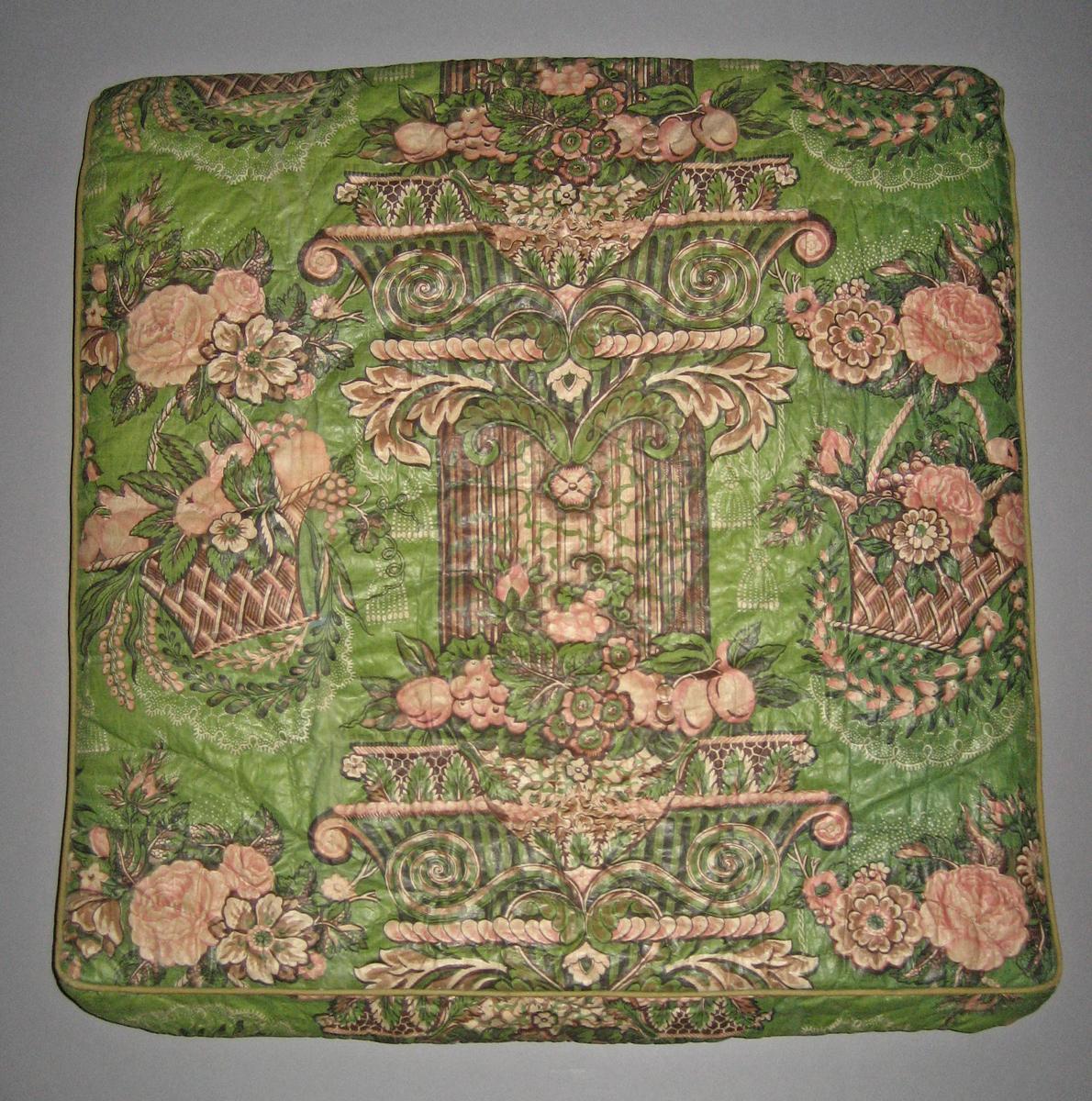 1969.4646 slip cover for cushion view 1