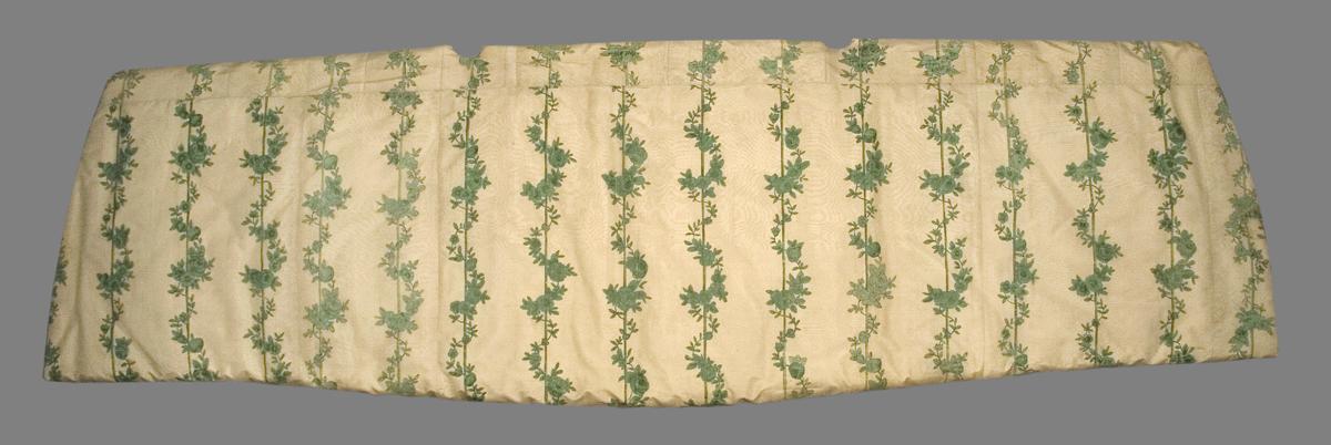 1969.4652 Cushion, Mattress