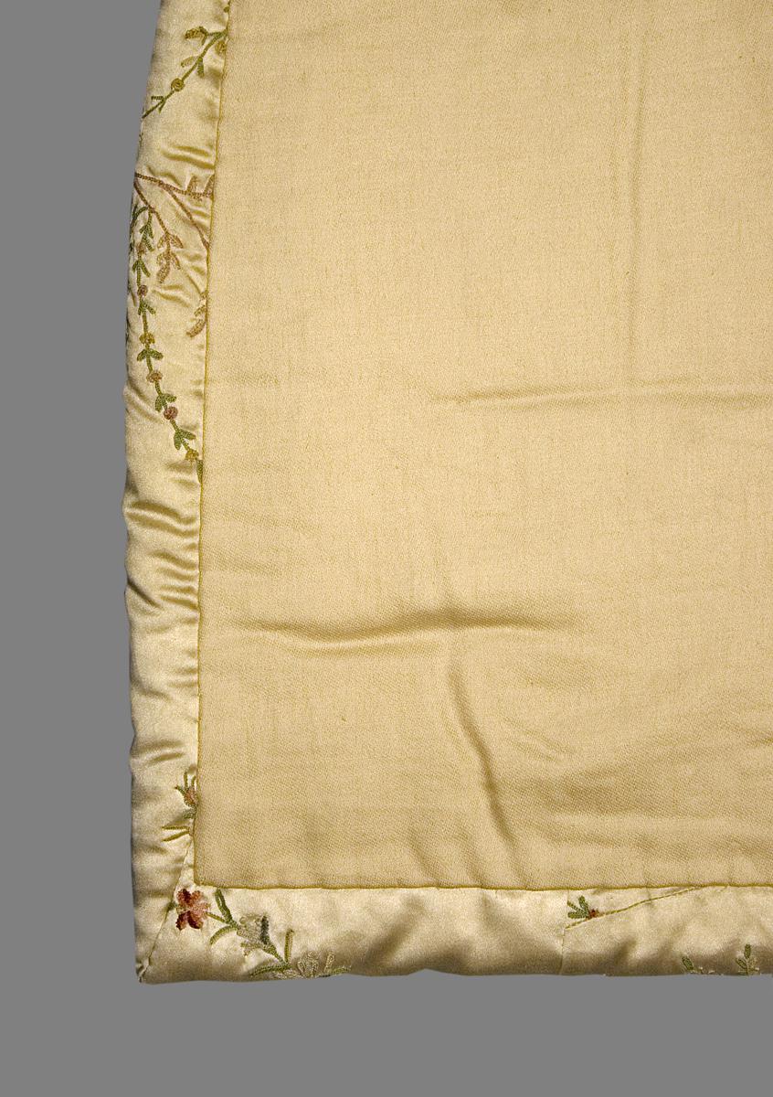 1969.4654 Cushion, Mattress, Verso Detail