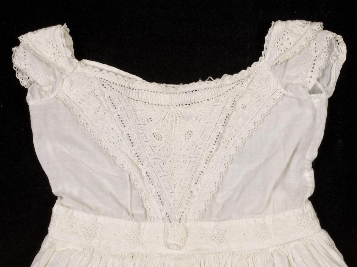 1969.4685 Dress, Child's dress (detail 1)