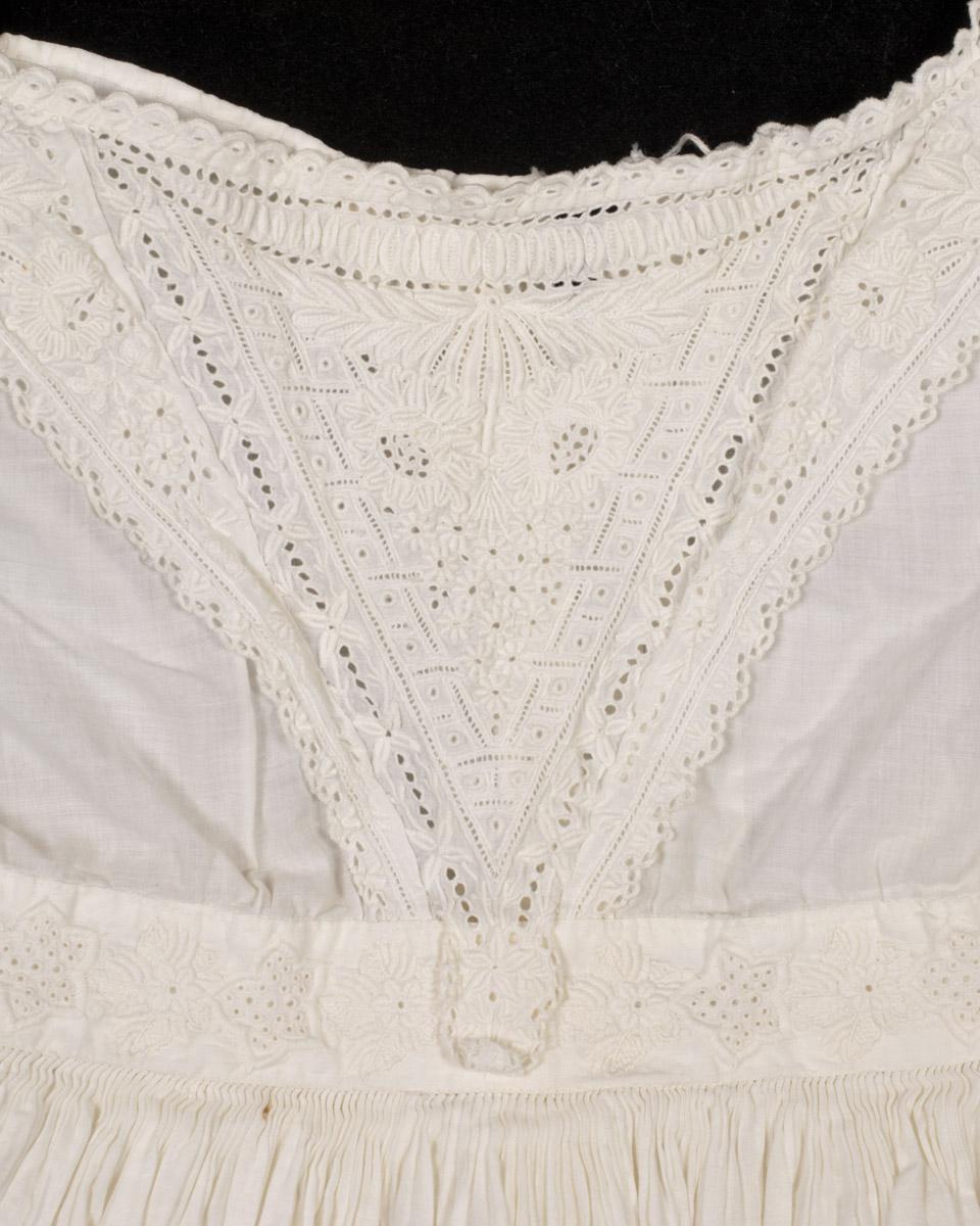 1969.4685 Dress, Child's dress (detail 3)