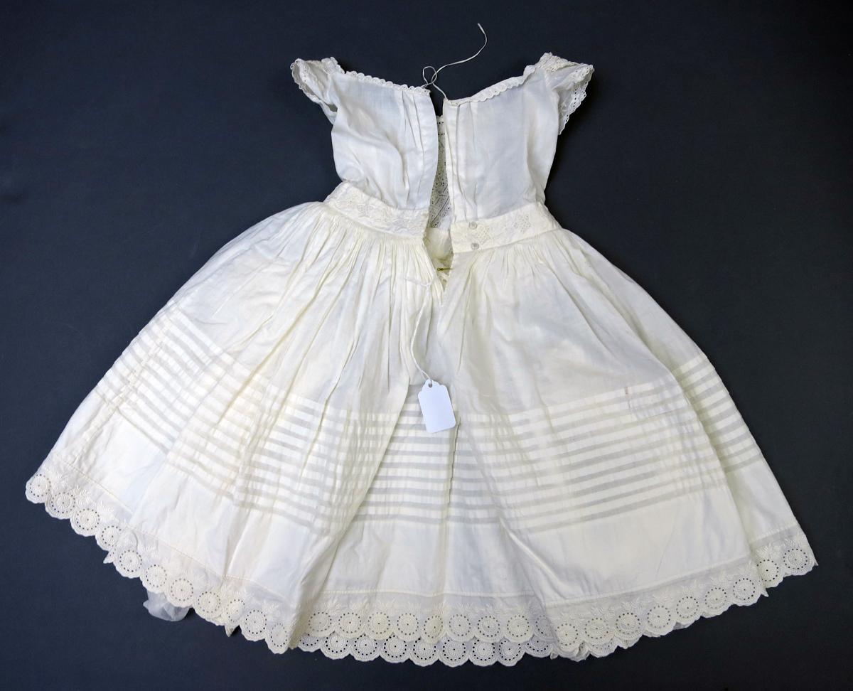 1969.4685 Dress, Back