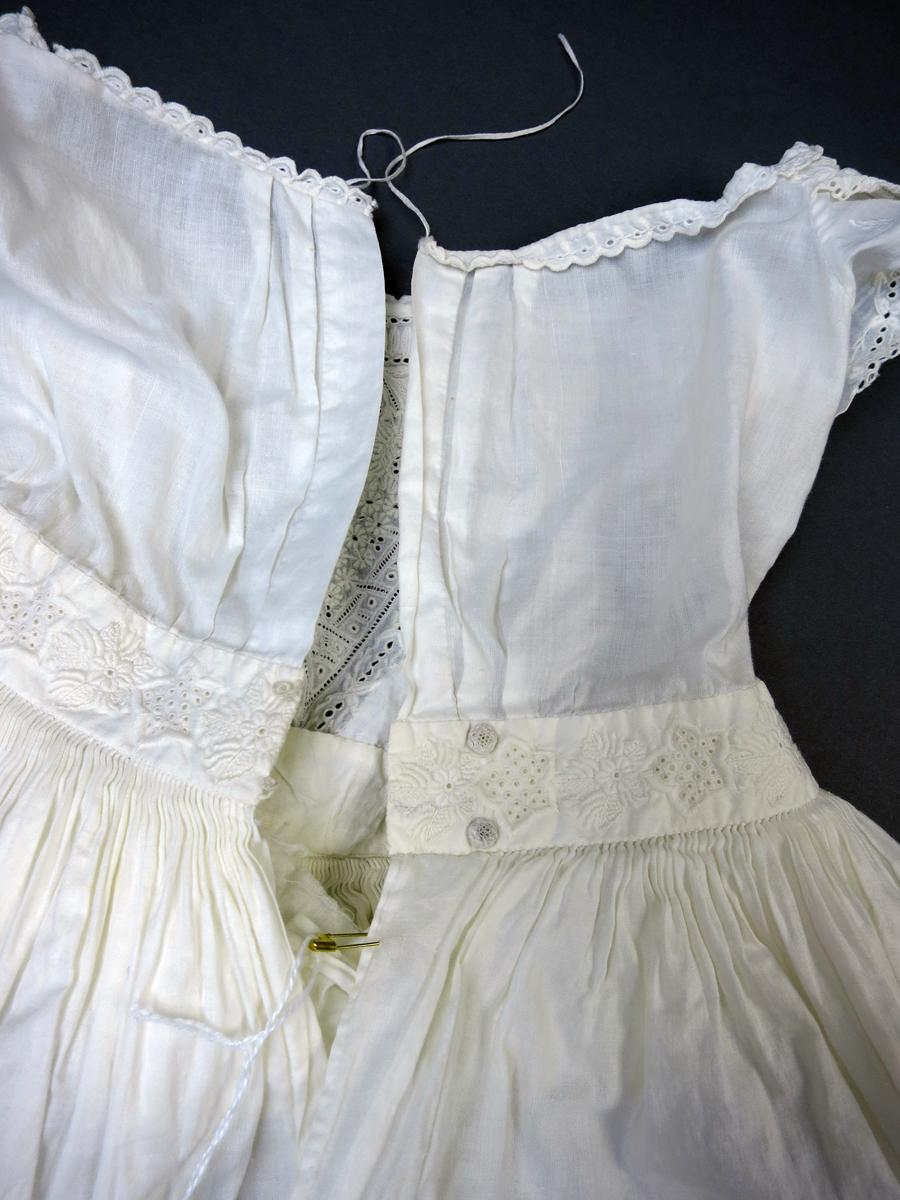 1969.4685 Dress, Drawstrings