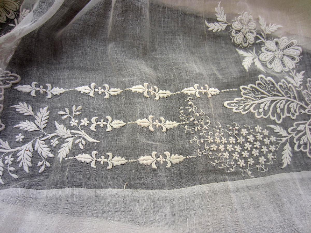 1969.4689 Petticoat, Detail 3