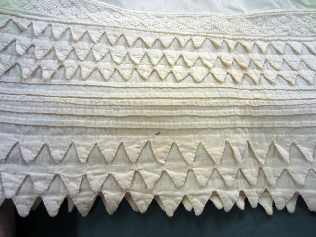 1969.4690 Petticoat, Detail