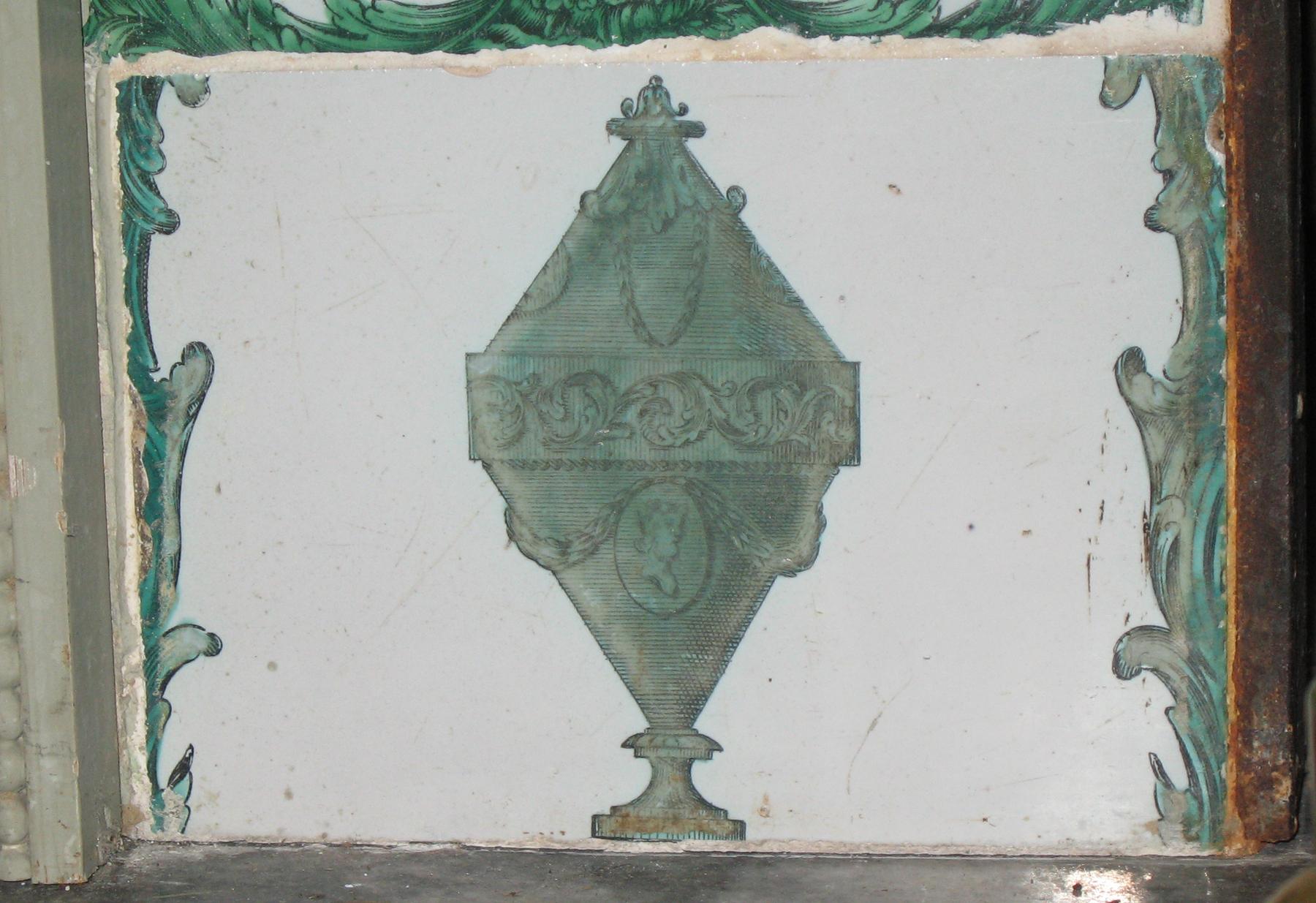 1969.4728.002 Delft tile