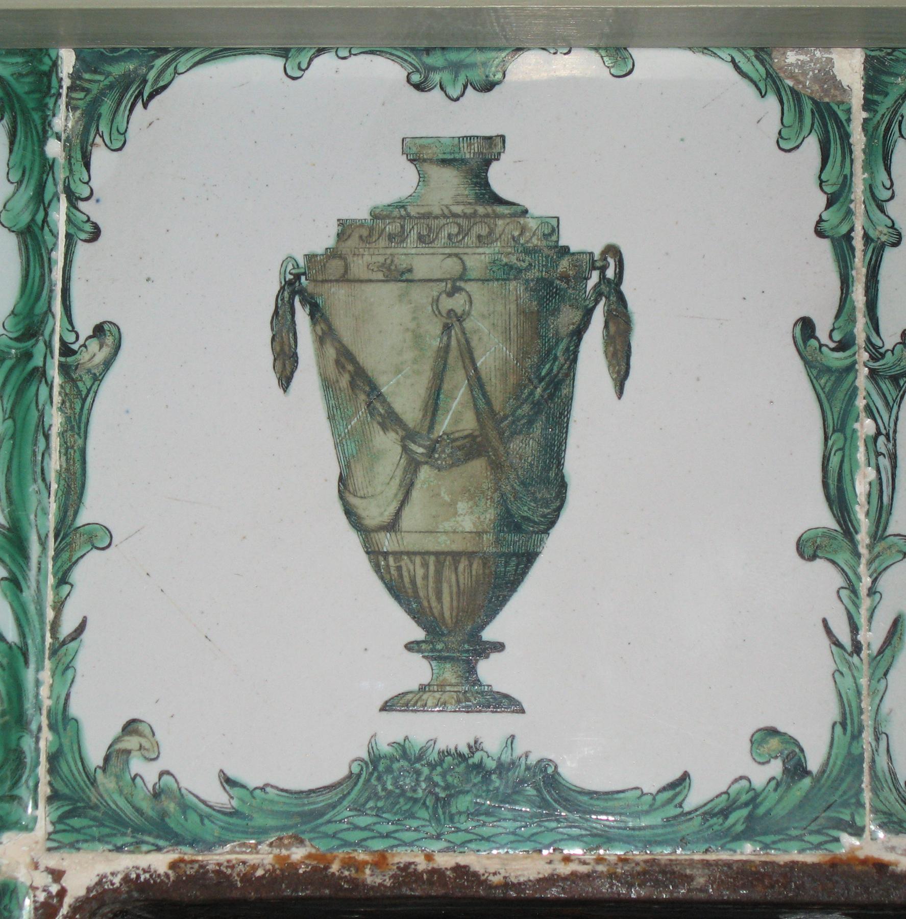 1969.4728.010 Delft tile