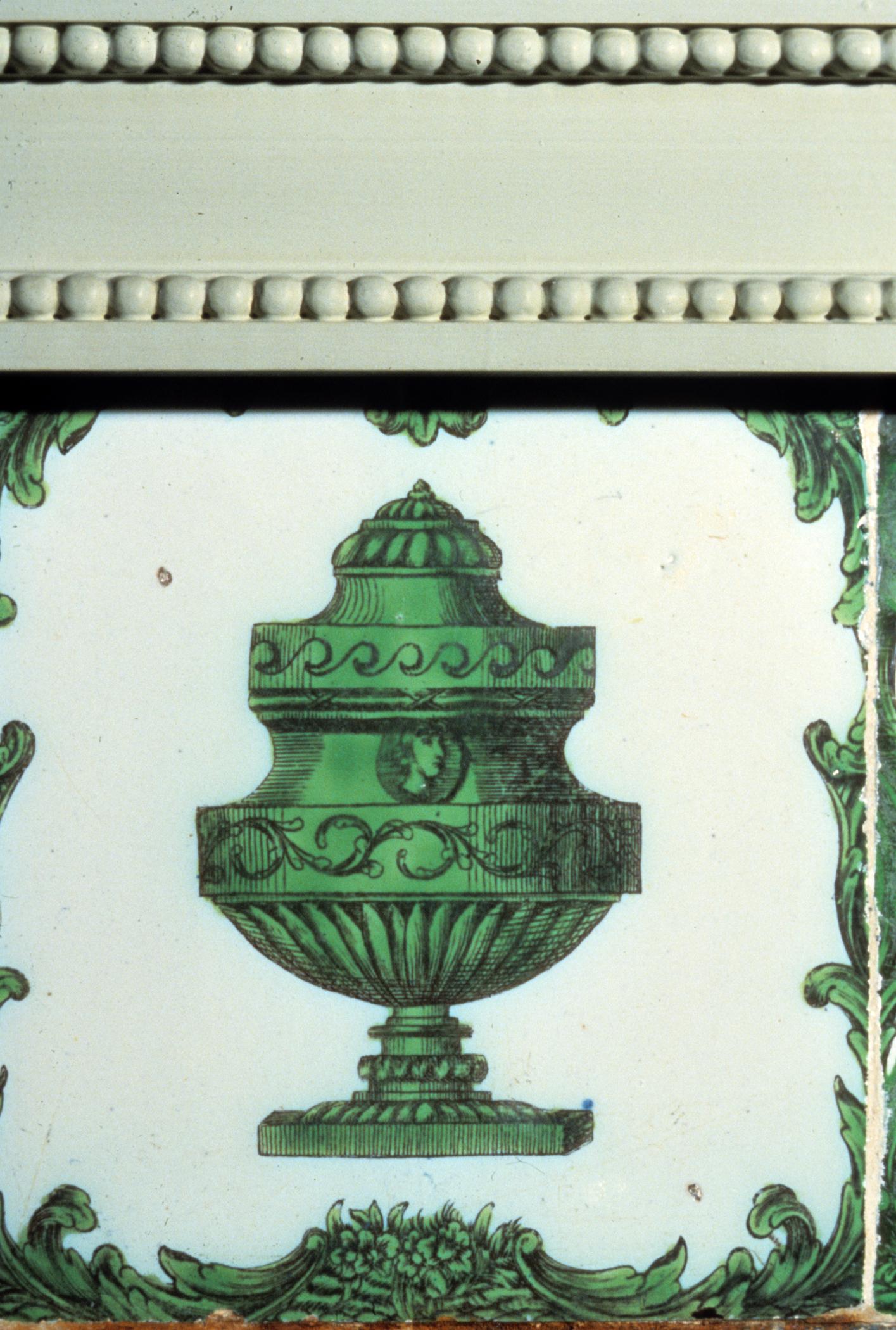 1969.4728.013 Delft tile