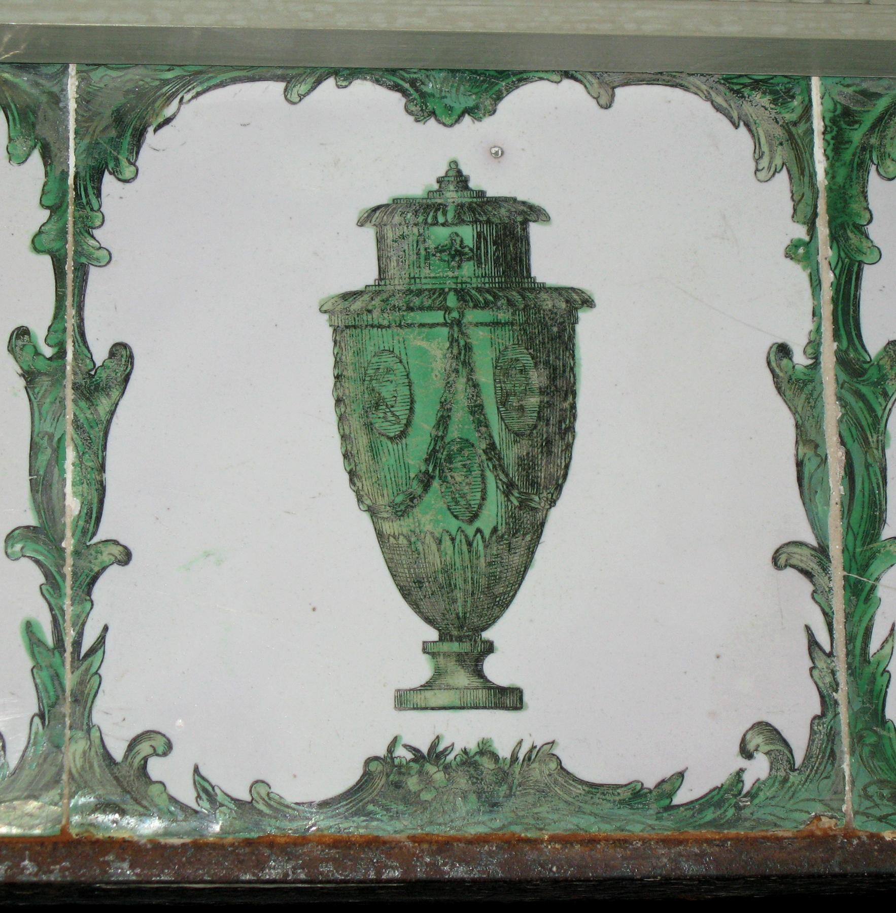 1969.4728.015 Delft tile