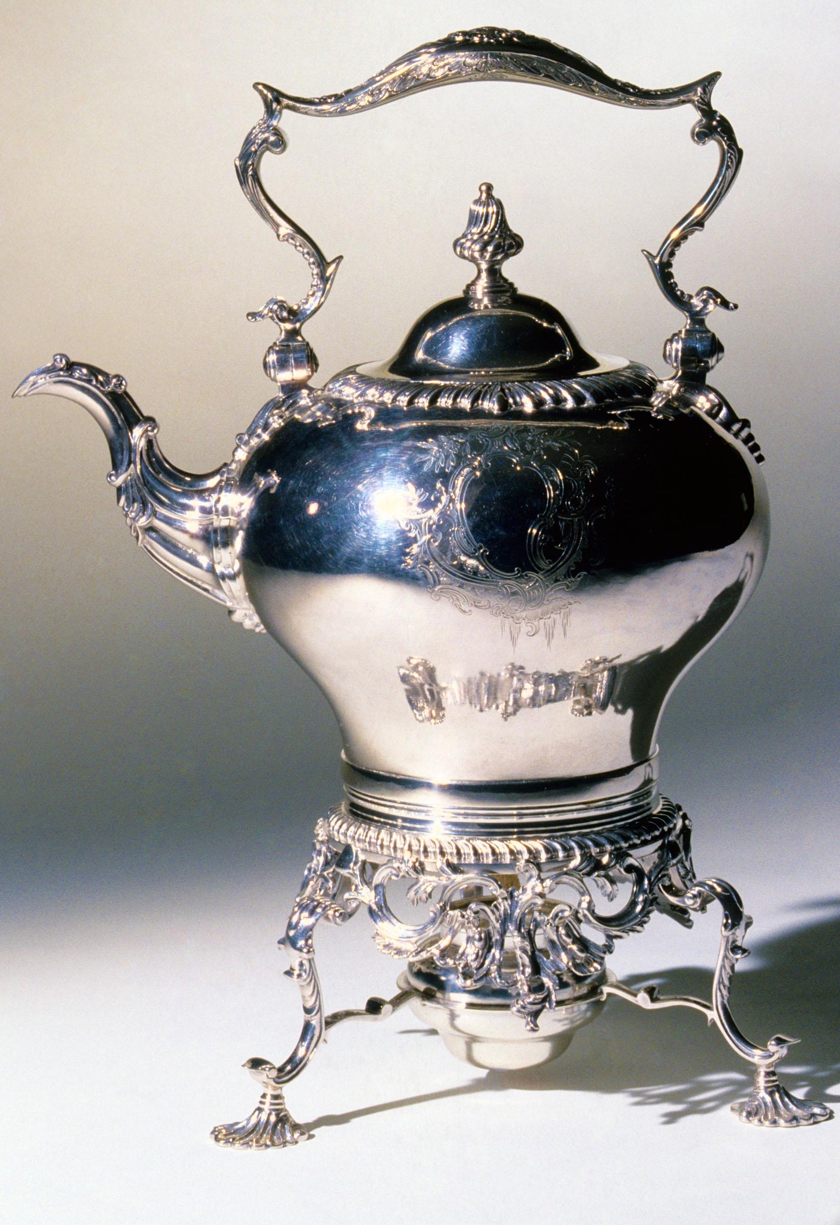 1951.0050 A, B, Kettle on Stand