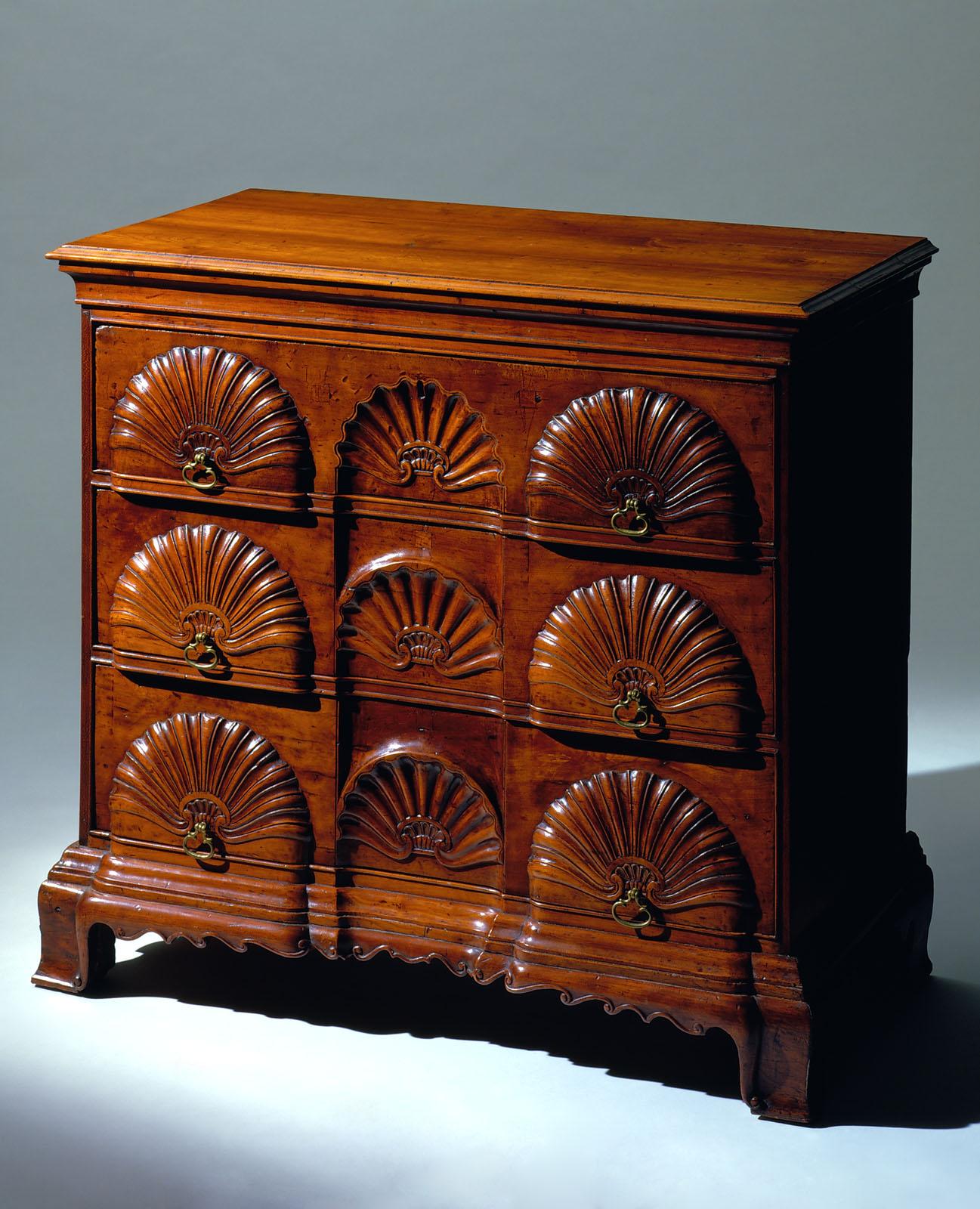 1957.0507 Chest of drawers