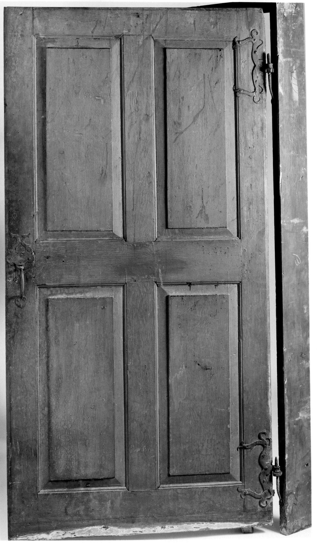 1969.5057 Door, B+W