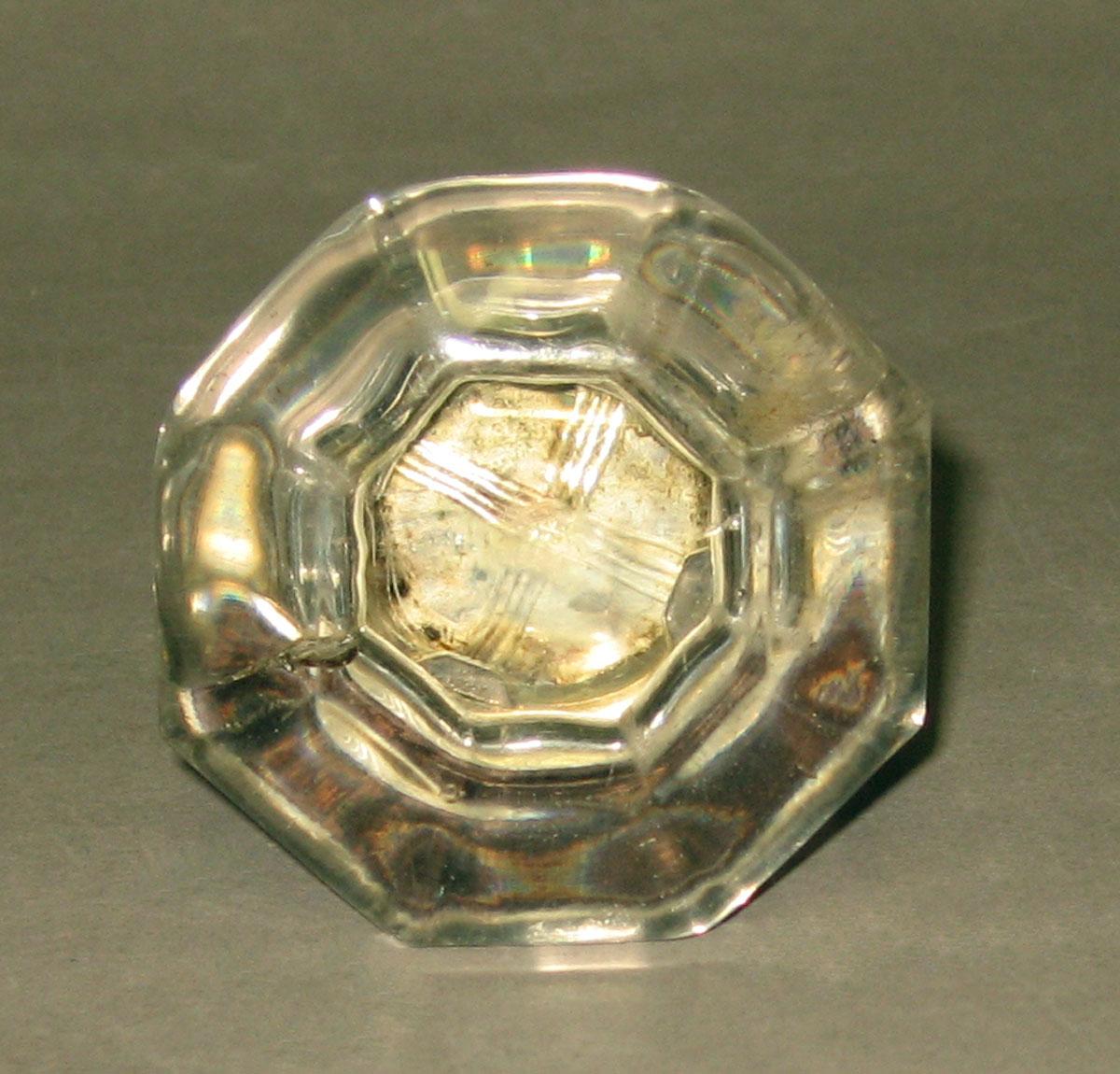 1969.5073 Glass furniture knob