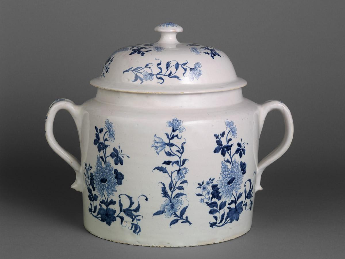 1957.0536 A, B Delft posset pot (side 2)