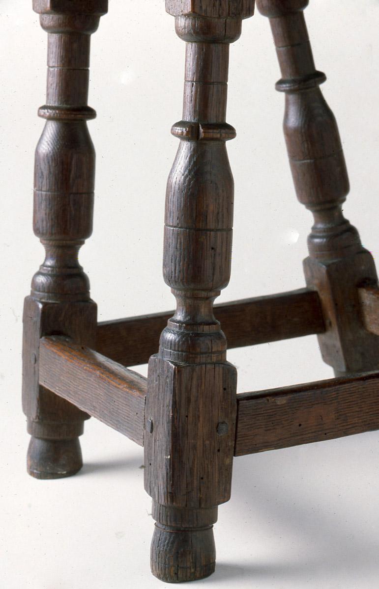 1957.0537 detail