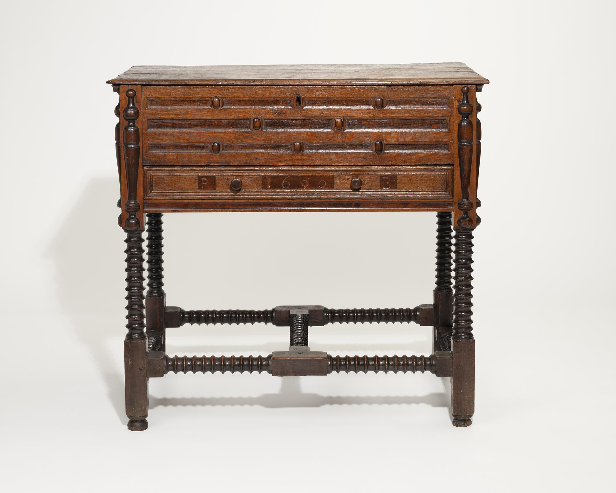 1957.0543  Chest, Chamber table, view 1
