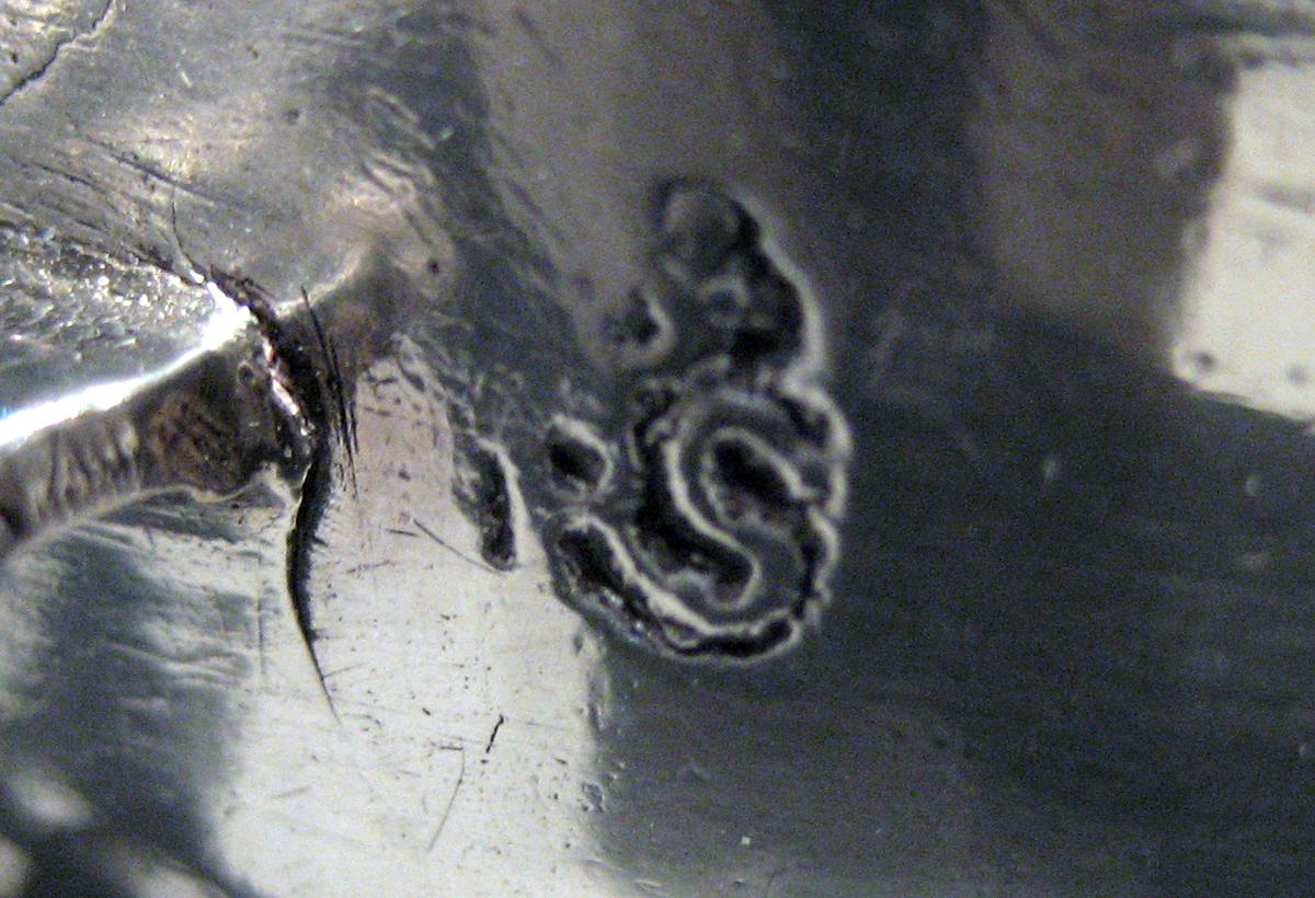 1957.0544 Silver Porringer mark 1