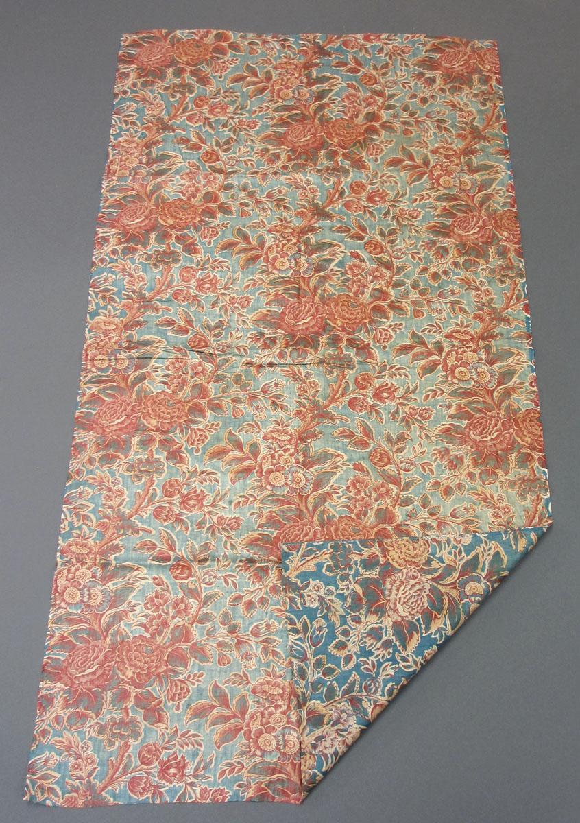 1969.5320 Textile, printed partial folded corner
