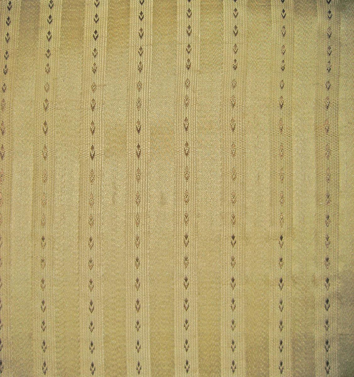1957.0559 and 1957.0560 Fabric detail