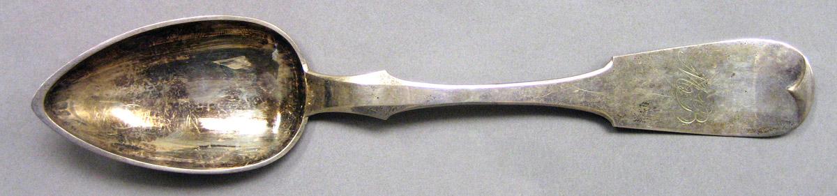 1970.0016 Silver Spoon upper surface