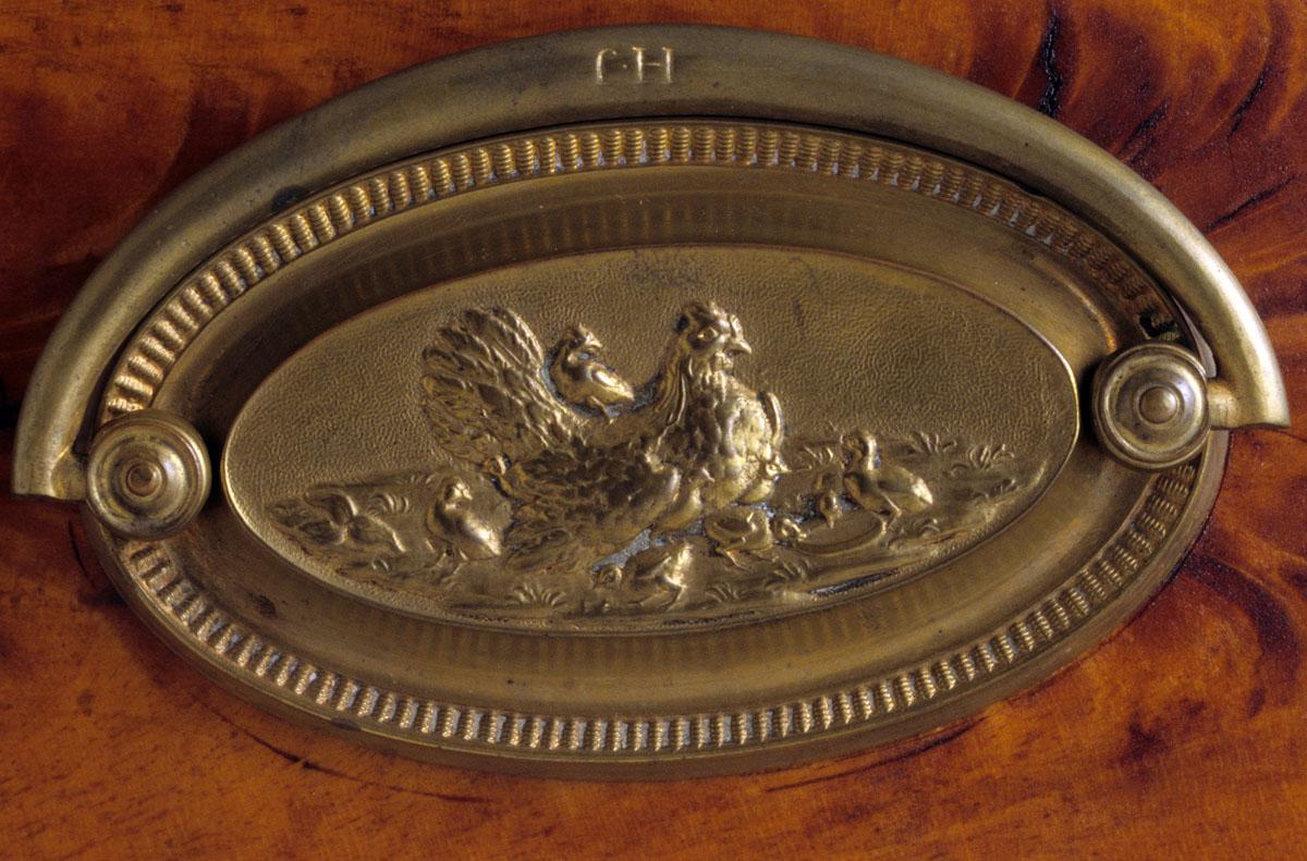 1957.0564 Chest hardware