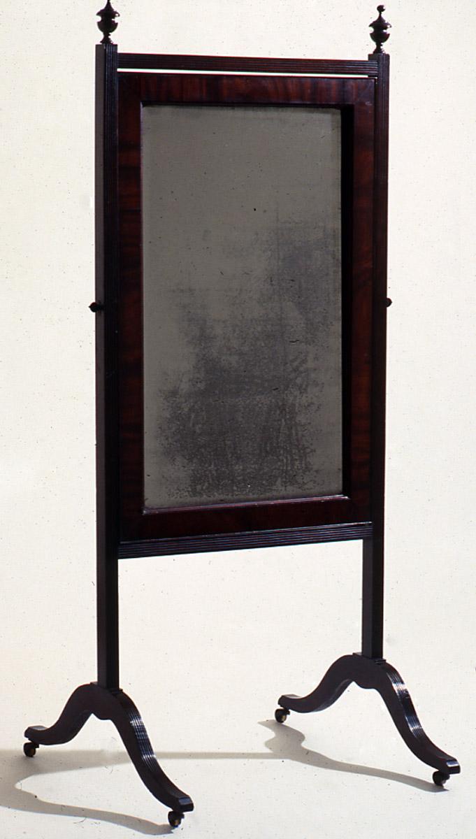 1957.0571 Cheval glass