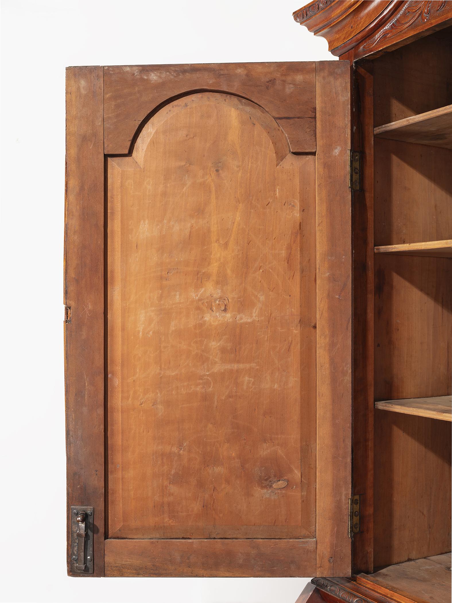 1951.0056 Desk and bookcase, detail 4