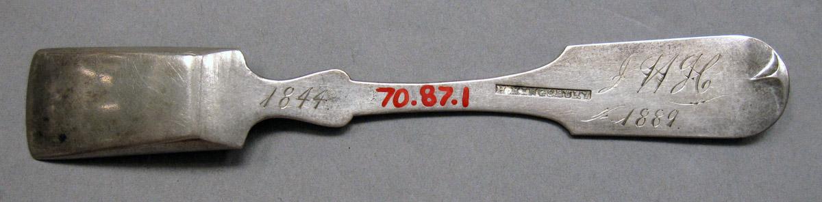 1970.0087.001 Salt spoon underside