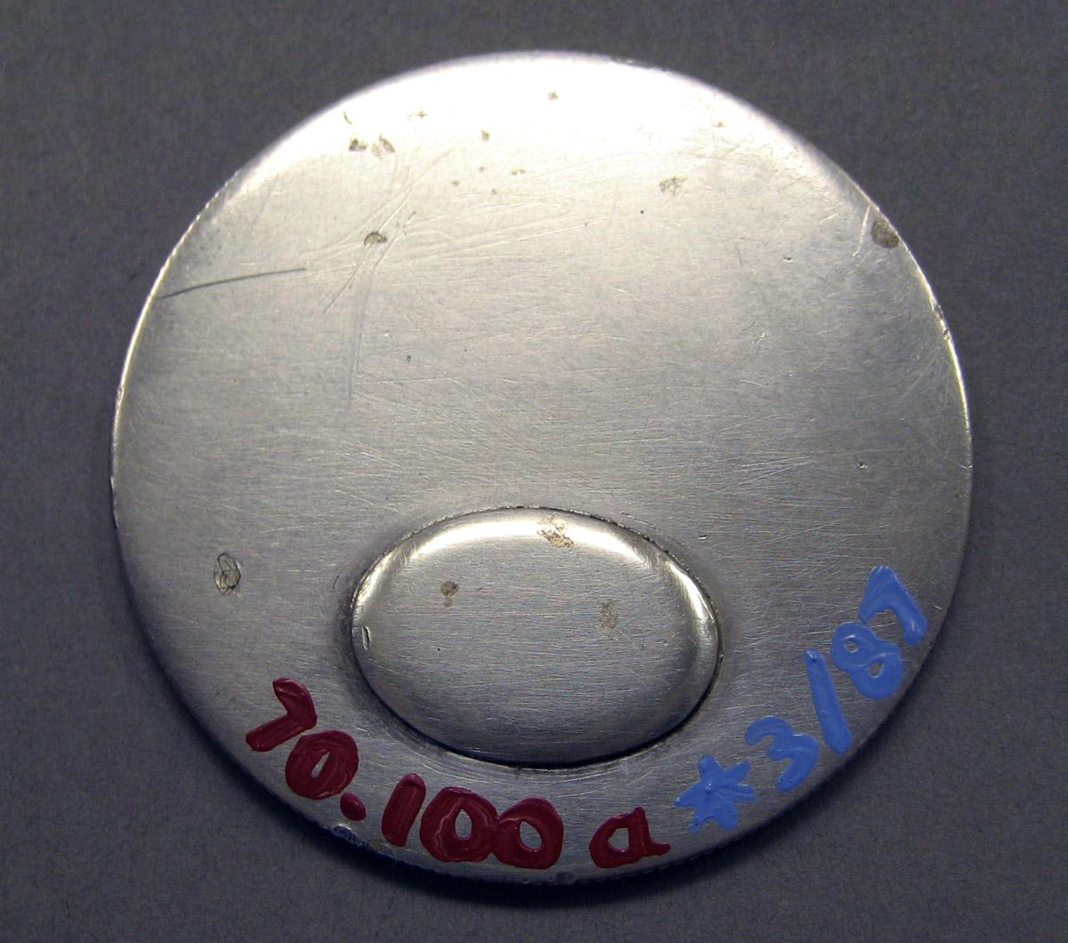 1970.0100 A Silver Seal underside