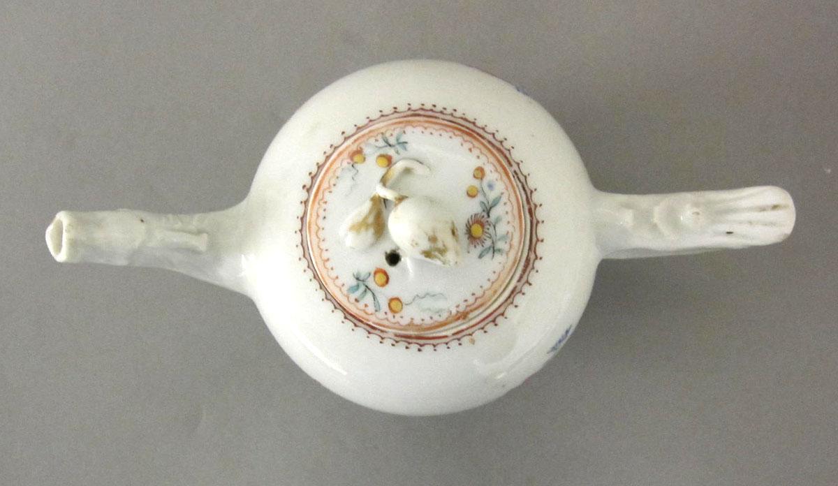 1970.0105 A,B Porcelain teapot top