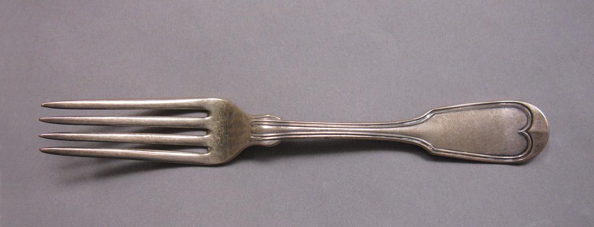 1970.0115 Fork, upper surface