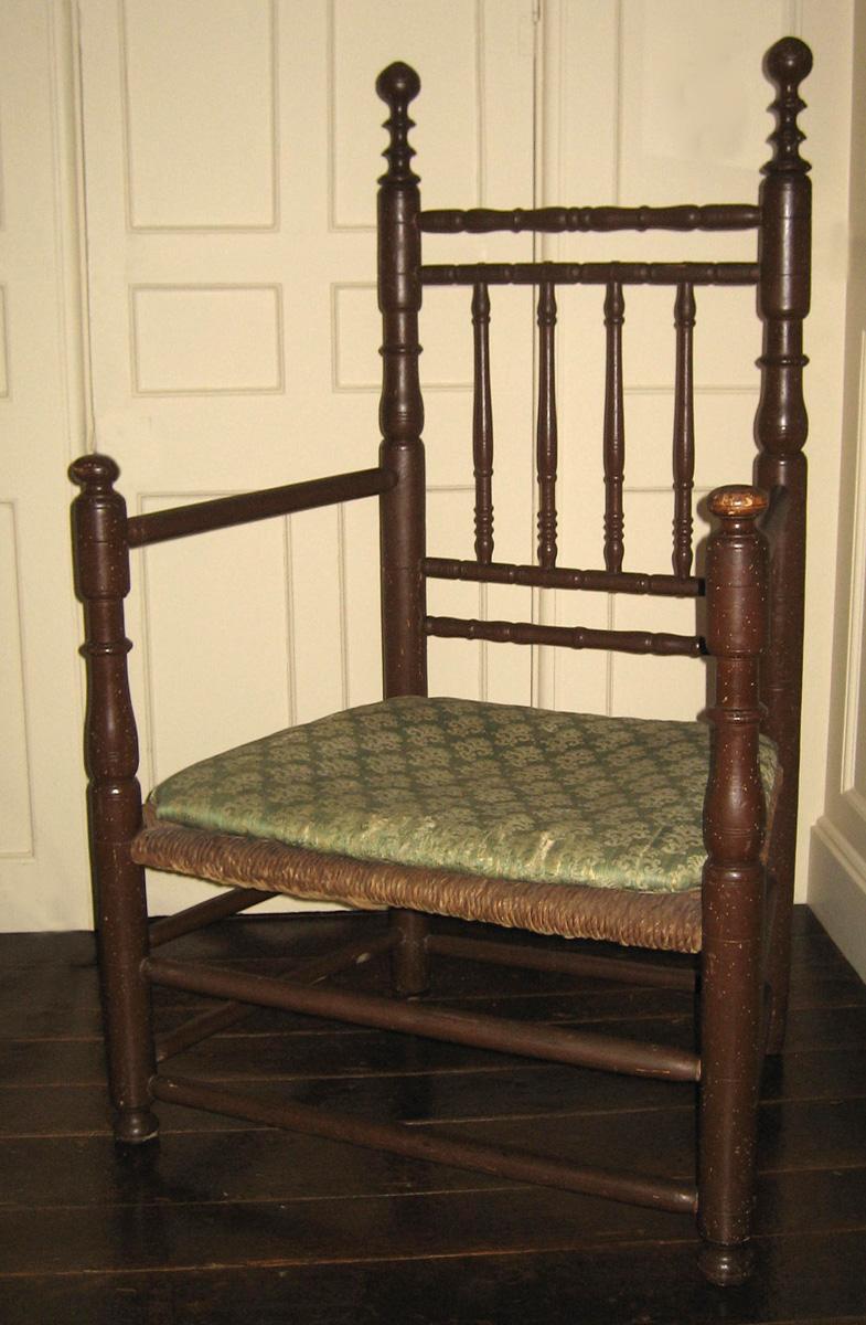 1957.0598 with cushion 1989.0543 view 1