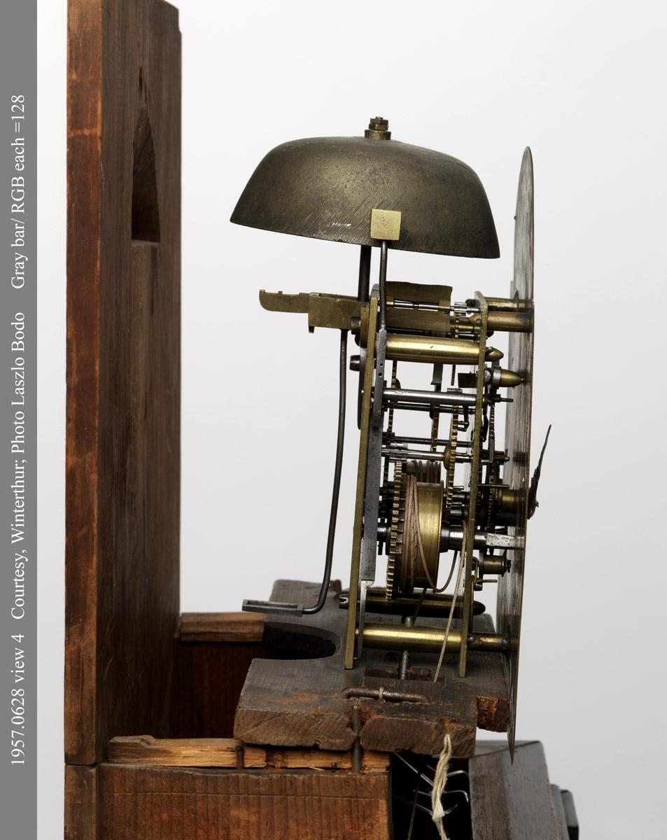 1957.0628 A, B Clock, Shelf clock (view 4)