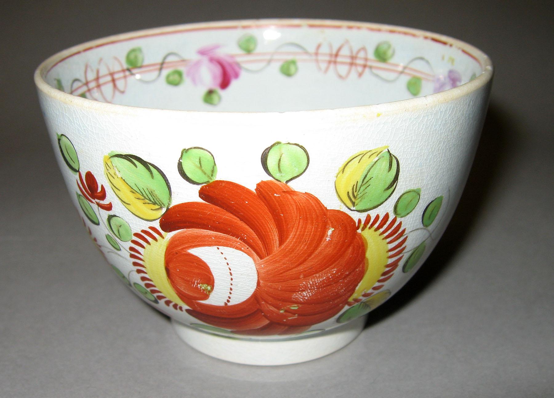 1970.0122 A King's pattern teabowl