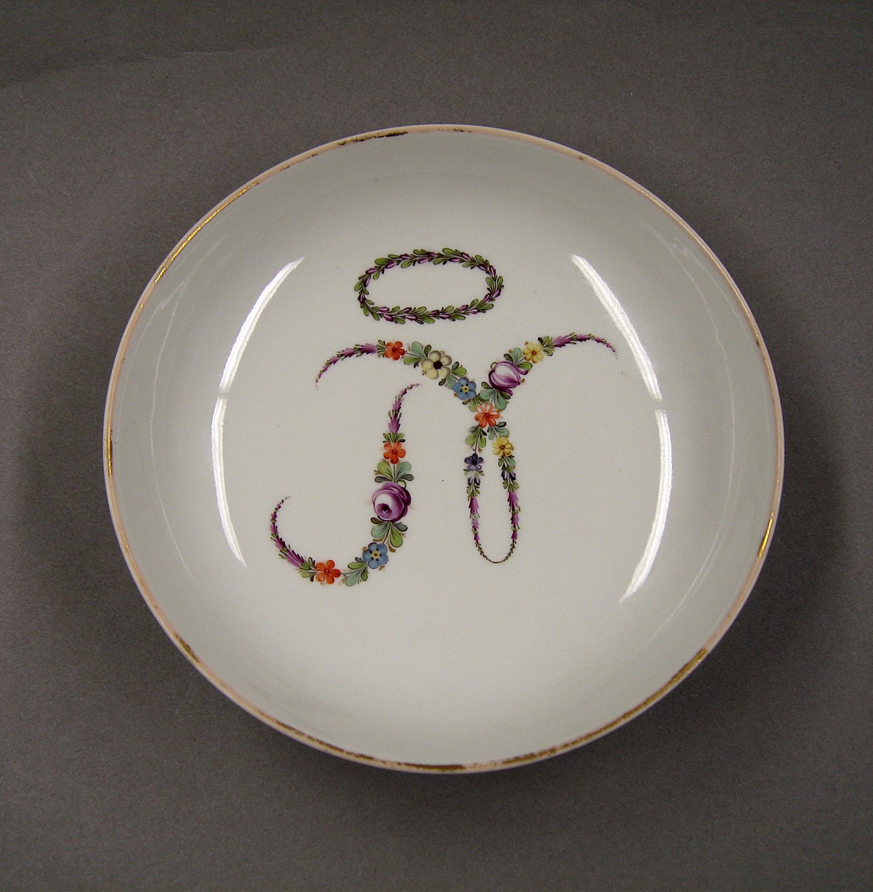 1970.0124 B Saucer