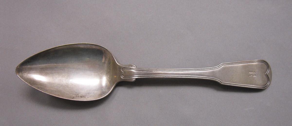 1970.0129.002 Spoon, upper surface