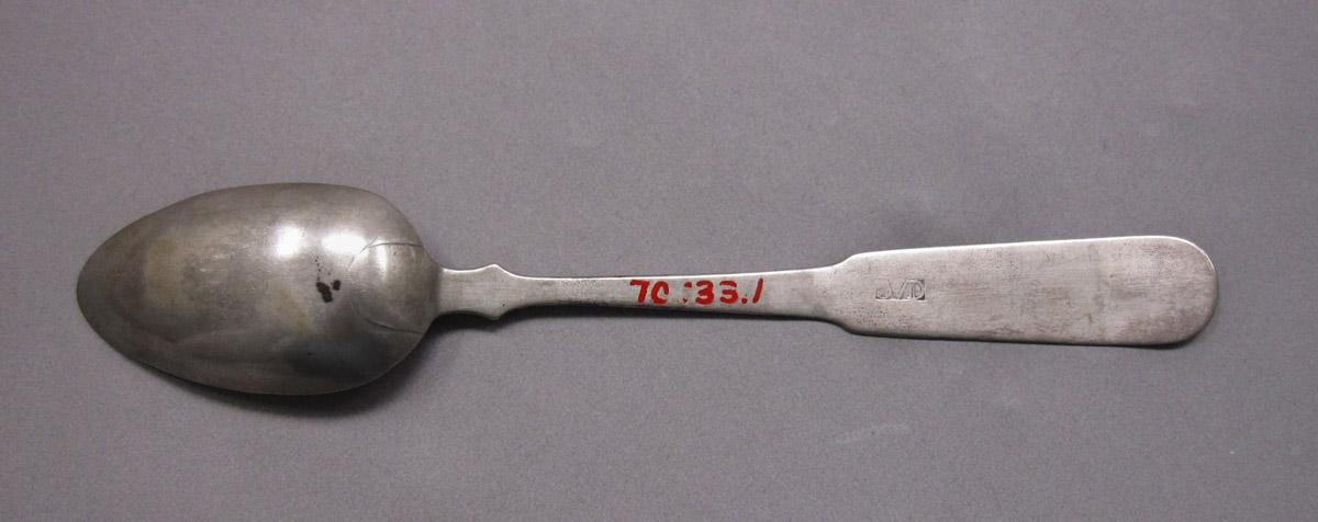 1970.0133.001 Spoon, underside