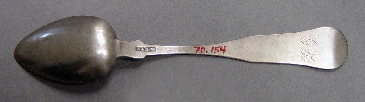 1970.0154 Teaspoon underside