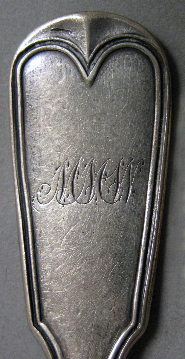 1970.0156 Teaspoon engraving
