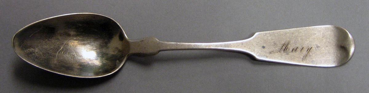 1970.0158 Teaspoon upper surface