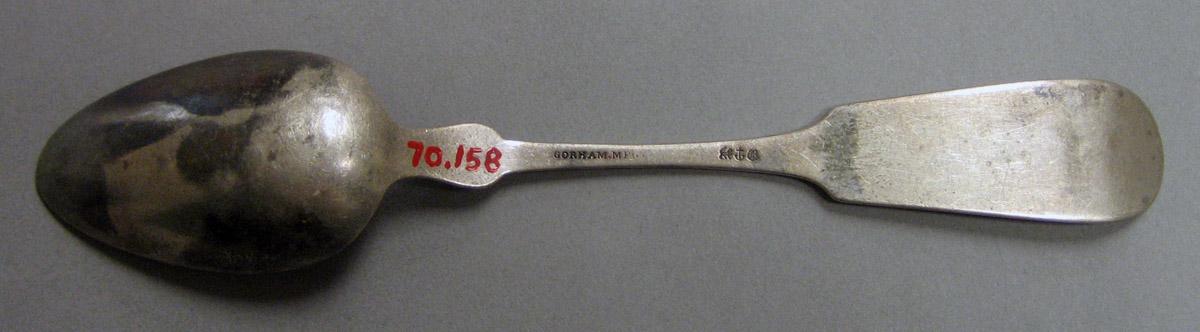 1970.0158 Teaspoon underside