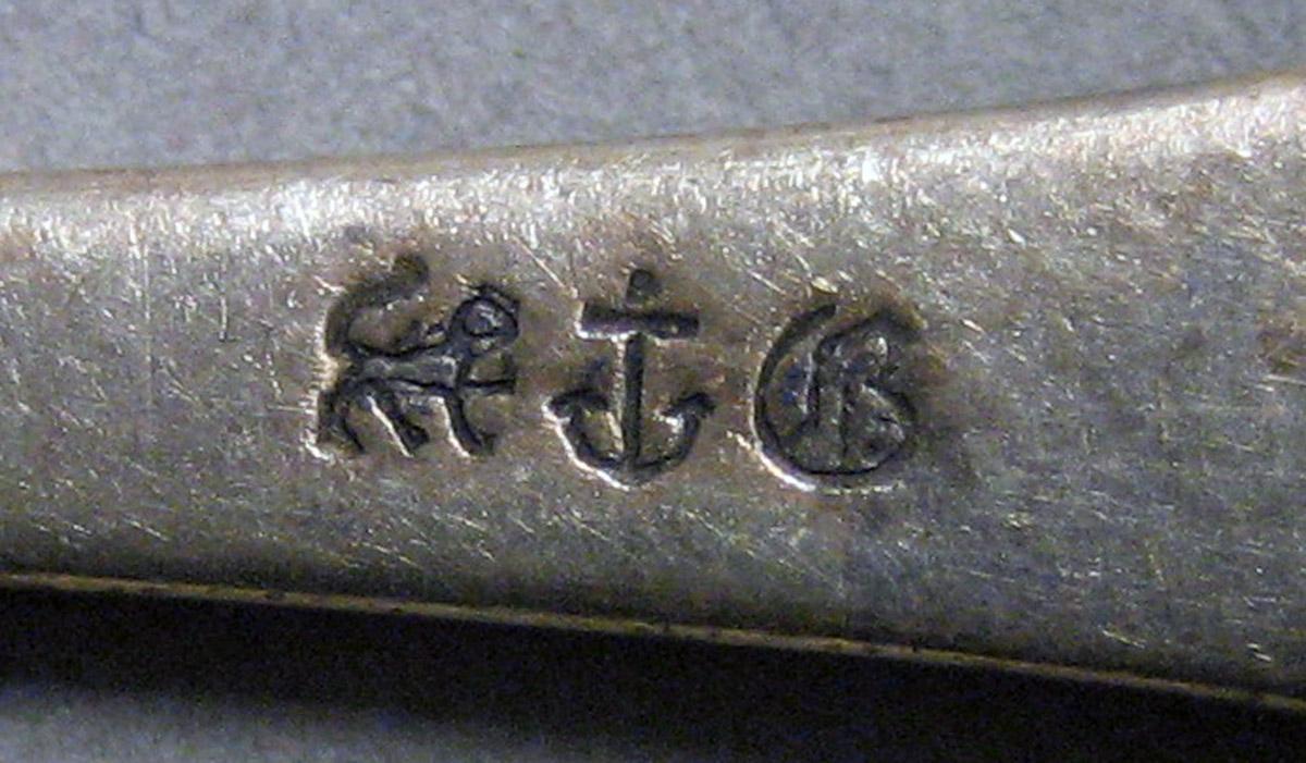 1970.0158 Teaspoon mark 2