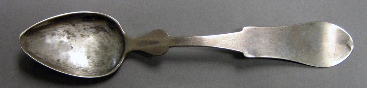 1970.0185 Teaspoon upper surface